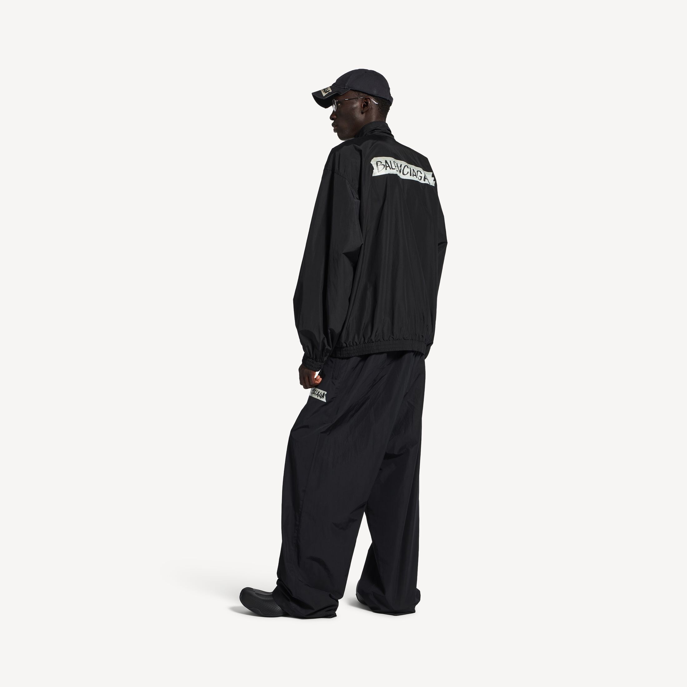 MASKING TAPE TRACKSUIT中号版型夹克