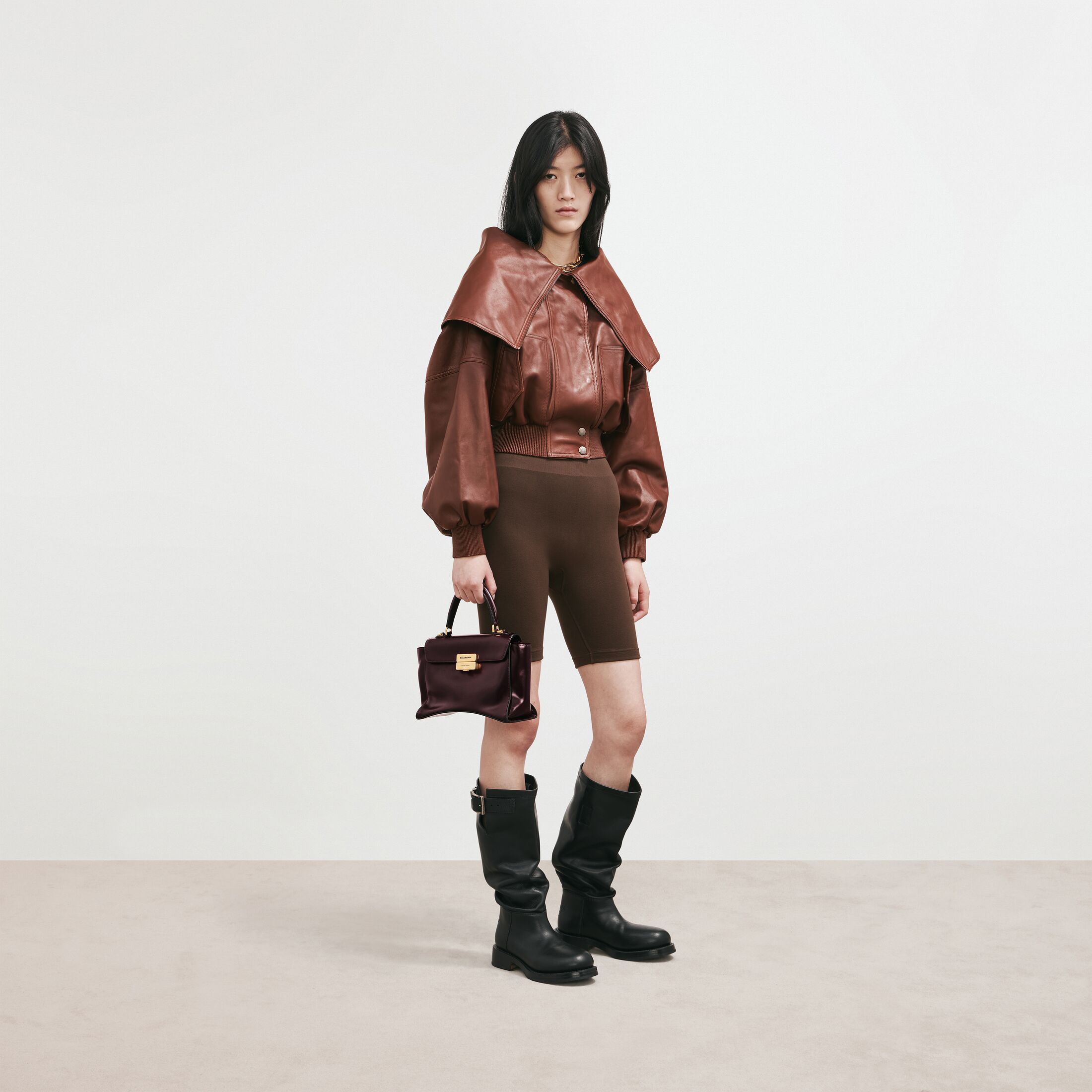 HOURGLASS AVENUE小号手提包